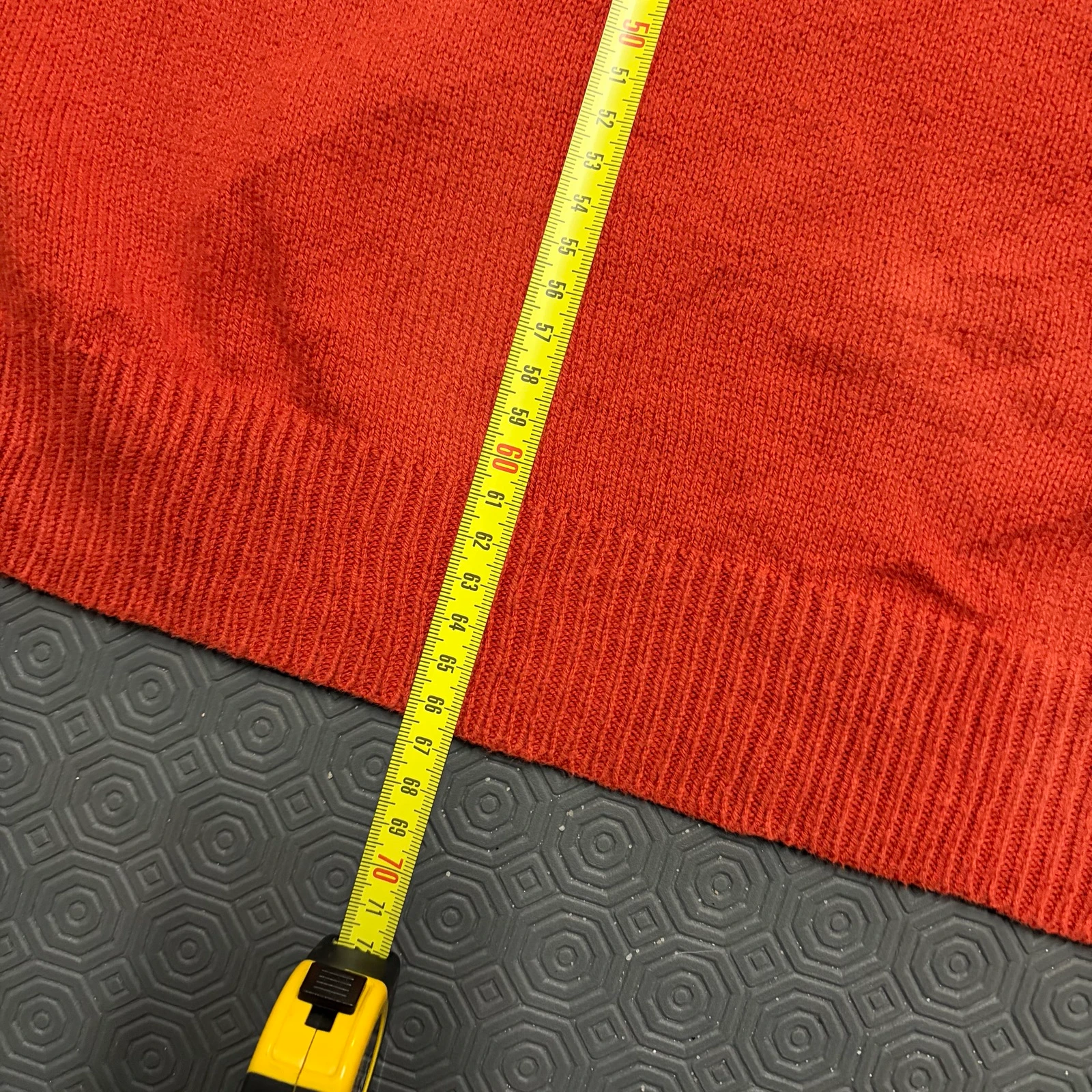 IZOD Knitwear Orange V-Neck Sweater Size M – photo 6